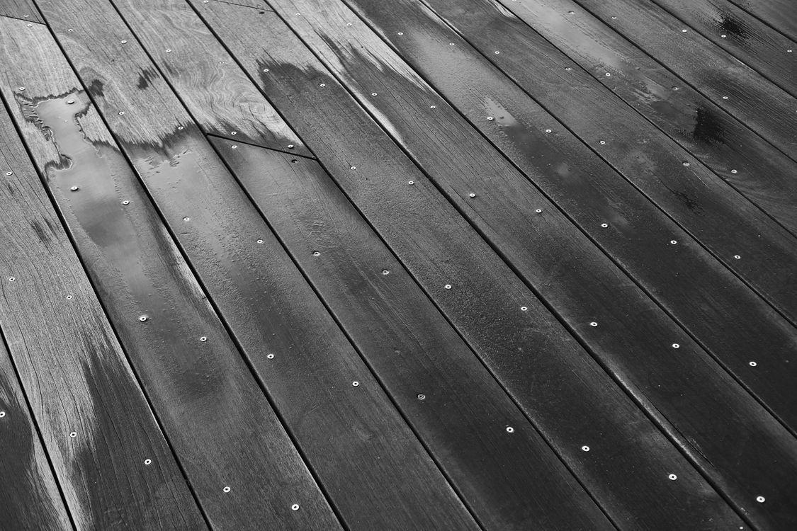 Brodzik na płytkach czy na posadzce